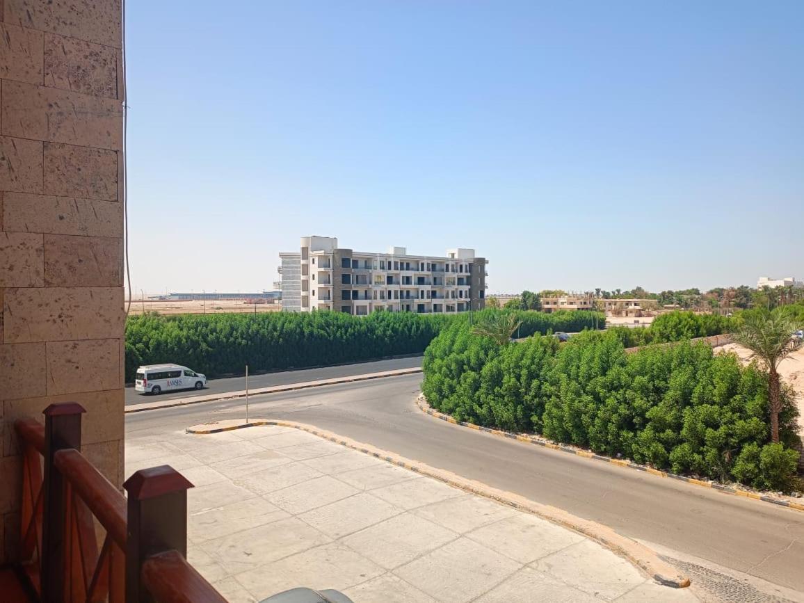 Hambra Avenue Apartment Hurghada